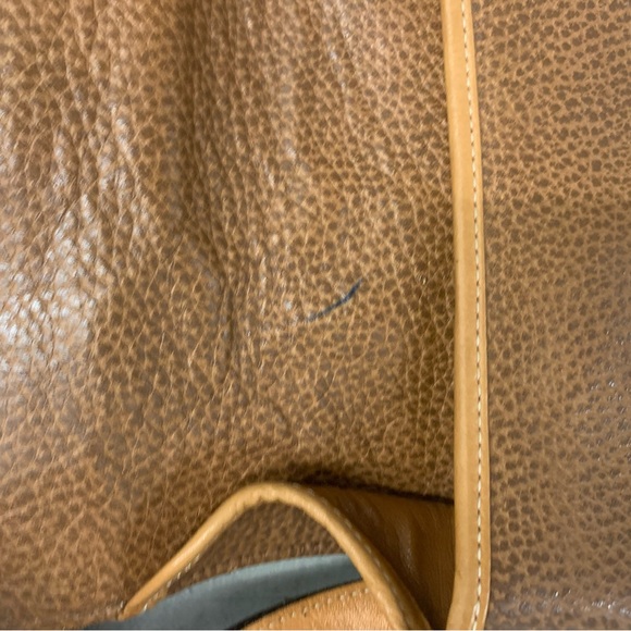 Christian Dior Vintage tan Pebble leather crossbody shoulder bag - Picture 2 of 14